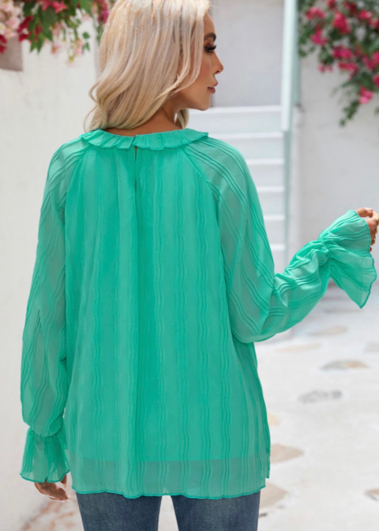 Green Striking Pleated Flared Cuff Long Sleeve Blouse